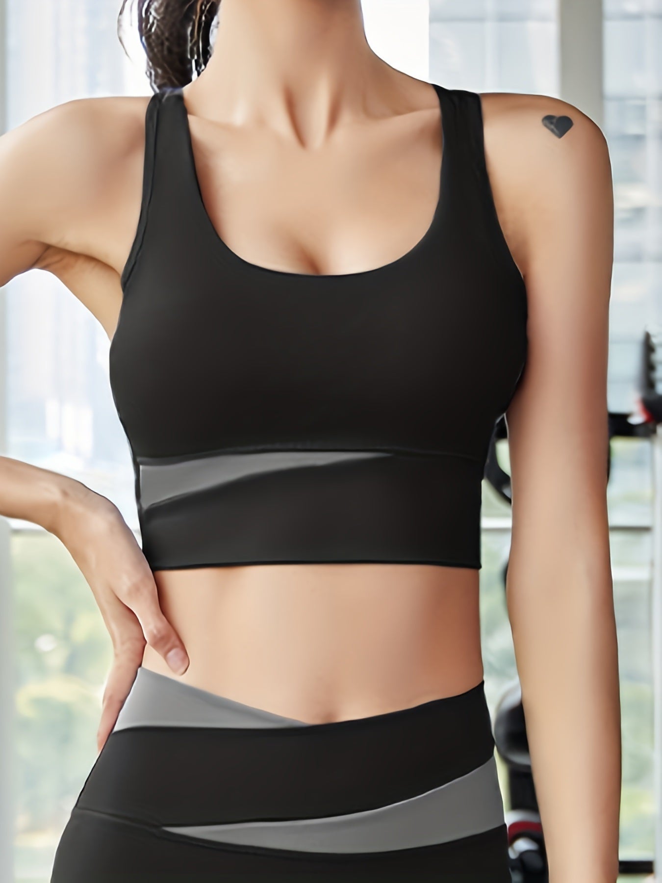 Active Elegance: Contrast Yoga Set with Bra & Leggings.